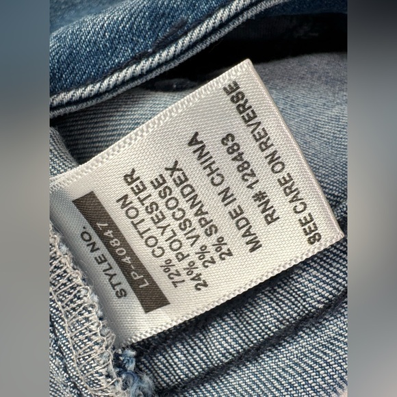 Uniq by Liz Sz 28 Denim Flares Distressed Front Slits Fringe Hem Stretchy - Picture 6 of 9